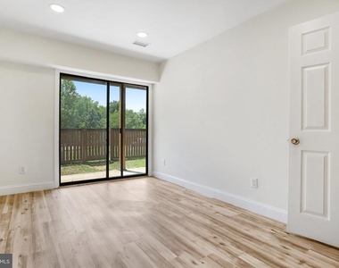 8067 Pantano Place - Photo Thumbnail 32