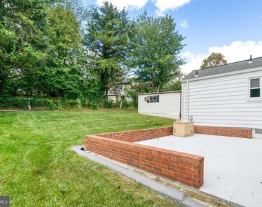 3120 Chepstow Lane - Photo Thumbnail 31