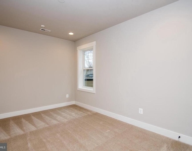 6928 Regent Lane - Photo Thumbnail 73
