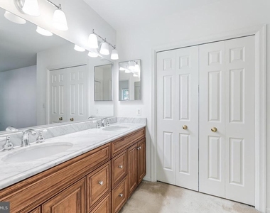 1443 Hampton Hill Circle - Photo Thumbnail 22