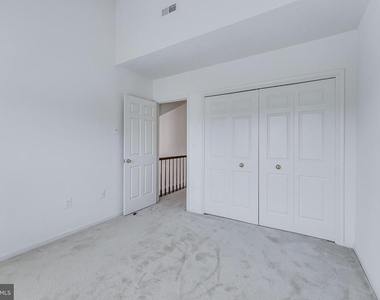 1443 Hampton Hill Circle - Photo Thumbnail 28