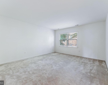 1443 Hampton Hill Circle - Photo Thumbnail 19