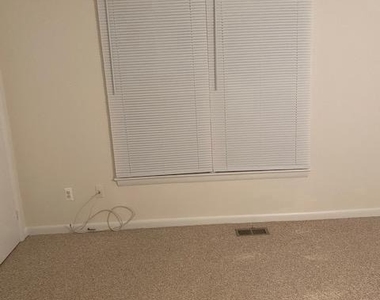 7834 Liberty Springs Circle - Photo Thumbnail 6
