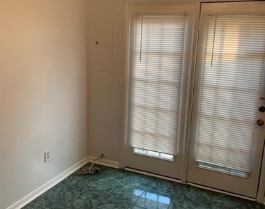 7834 Liberty Springs Circle - Photo Thumbnail 18