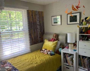 2124 Glenn Spring Court - Photo Thumbnail 10