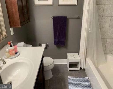 2124 Glenn Spring Court - Photo Thumbnail 12