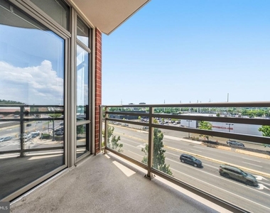 3600 S Glebe Road - Photo Thumbnail 21