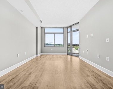 3600 S Glebe Road - Photo Thumbnail 10