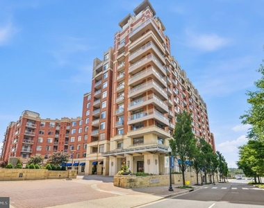 3600 S Glebe Road - Photo Thumbnail 2