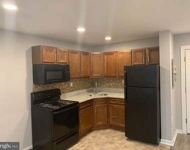 6001-6020 N 17th Street - Photo Thumbnail 2