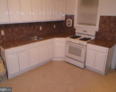 1158 Wagner Avenue - Photo Thumbnail 1