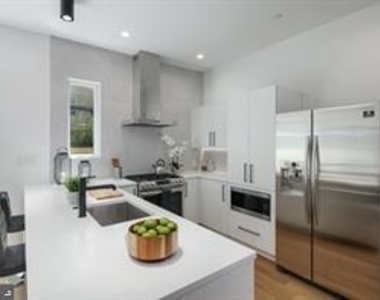 1331 S Bancroft Street - Photo Thumbnail 5