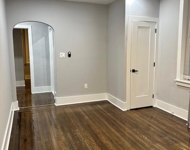200-205 W Sedgwick Street - Photo Thumbnail 20