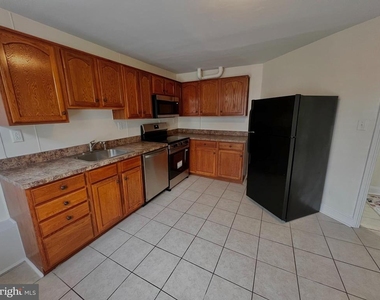 109 E Main Street - Photo Thumbnail 1