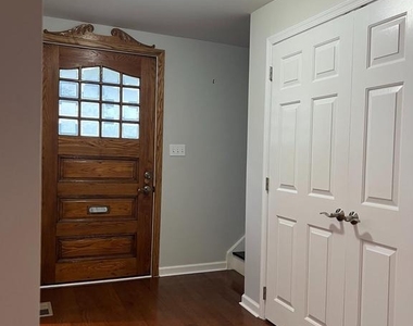 39 Van Leer Avenue - Photo Thumbnail 17