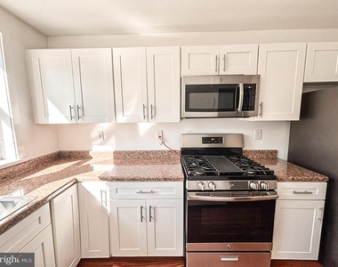 310 E Miner Street - Photo Thumbnail 5
