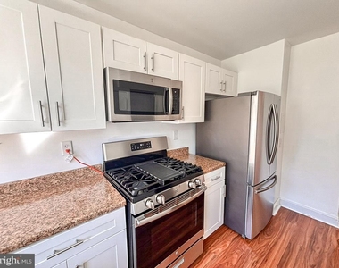 310 E Miner Street - Photo Thumbnail 7