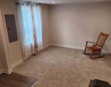 130 Arcadia Way - Photo Thumbnail 7