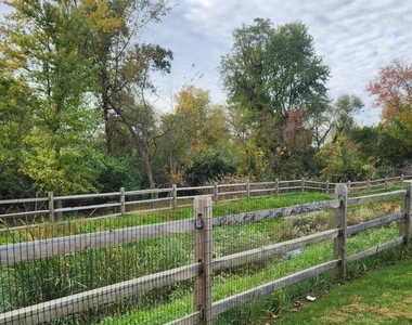 130 Arcadia Way - Photo Thumbnail 25