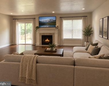 345 Oxer Ct - Photo Thumbnail 2