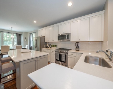 9 Treyburn Drive - Photo Thumbnail 8