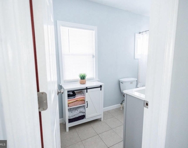 244 Nelson Avenue - Photo Thumbnail 15