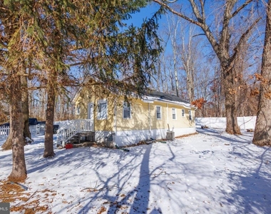 244 Nelson Avenue - Photo Thumbnail 7