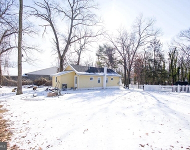 244 Nelson Avenue - Photo Thumbnail 4