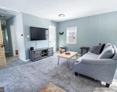 244 Nelson Avenue - Photo Thumbnail 8