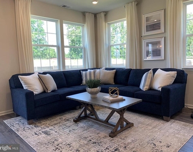 92 Peregrine Way - Photo Thumbnail 19