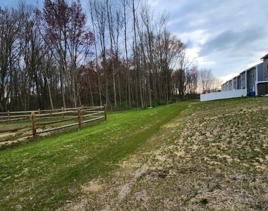 92 Peregrine Way - Photo Thumbnail 23