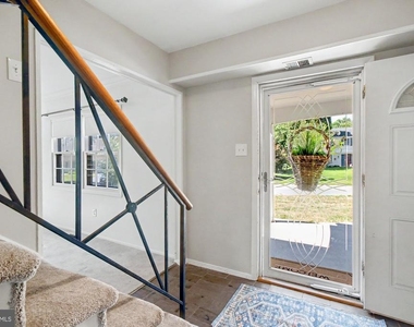 12636 Heming Lane - Photo Thumbnail 5