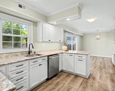 12636 Heming Lane - Photo Thumbnail 15