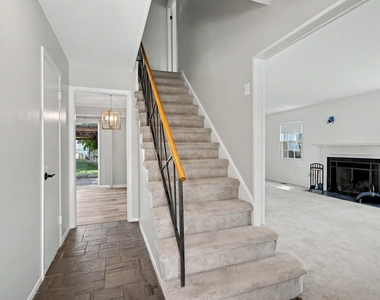 12636 Heming Lane - Photo Thumbnail 4