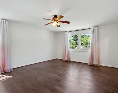 12636 Heming Lane - Photo Thumbnail 24