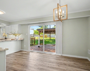 12636 Heming Lane - Photo Thumbnail 10