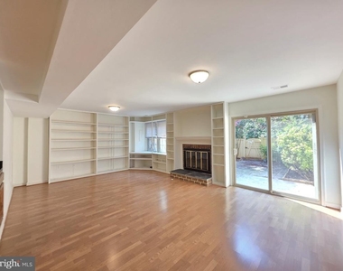 5814 Tudor Lane - Photo Thumbnail 24
