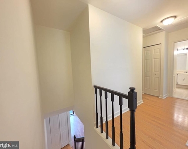 5814 Tudor Lane - Photo Thumbnail 11