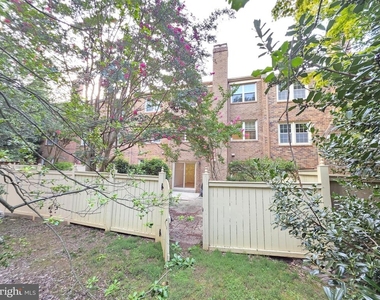 5814 Tudor Lane - Photo Thumbnail 29