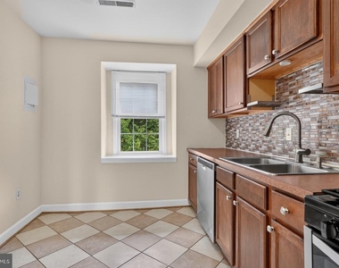 786 Quince Orchard Boulevard - Photo Thumbnail 4