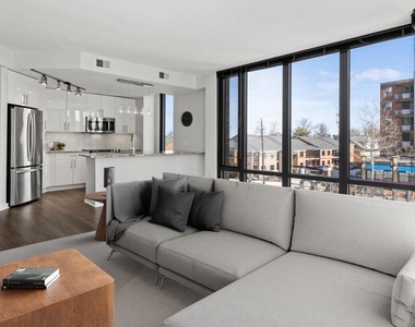 8300 Wisconsin Avenue - Photo Thumbnail 8