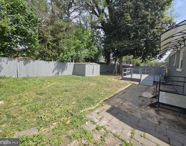 220 University Boulevard E - Photo Thumbnail 22