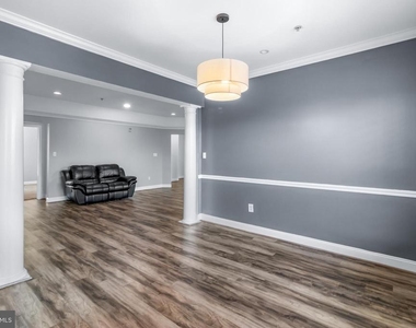 5900 Great Star Drive - Photo Thumbnail 14
