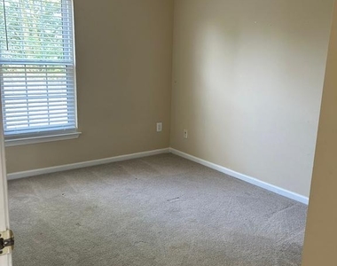 8718 Belleau Court - Photo Thumbnail 7