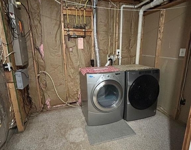 8718 Belleau Court - Photo Thumbnail 16