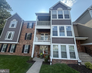 900 Cedar Crest Court - Photo Thumbnail 8