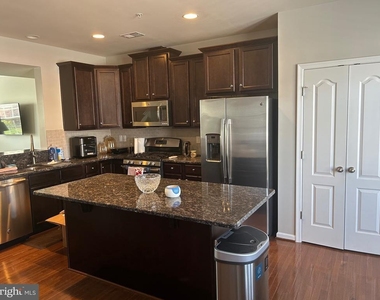 2721 Egret Way - Photo Thumbnail 8
