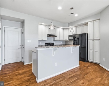 304 Mill Pond Road - Photo Thumbnail 4