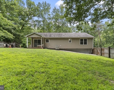12418 Red Rock Court - Photo Thumbnail 26