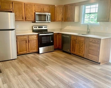 380 Sollers Wharf Road - Photo Thumbnail 3